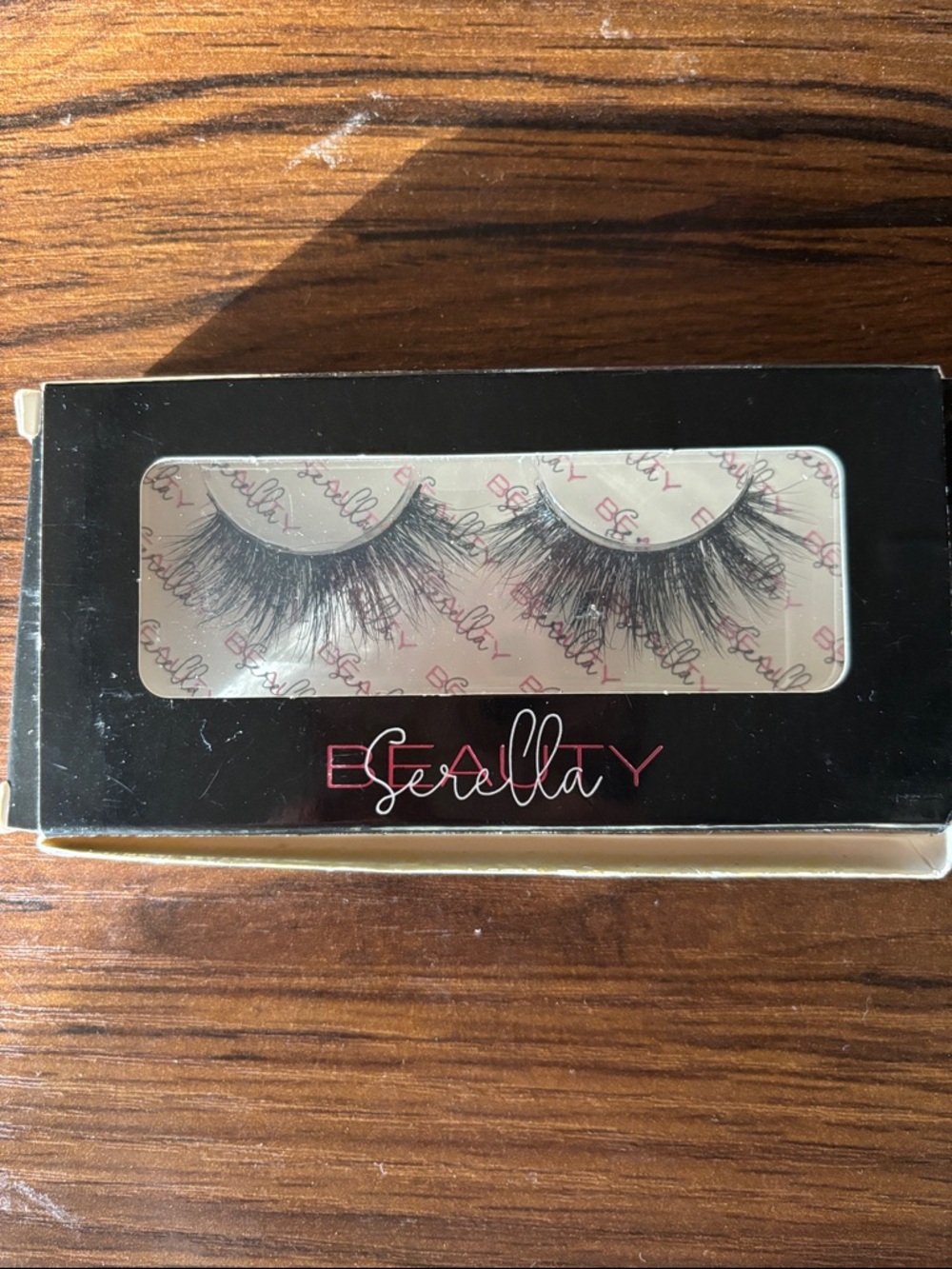 NEW. Eyelashes